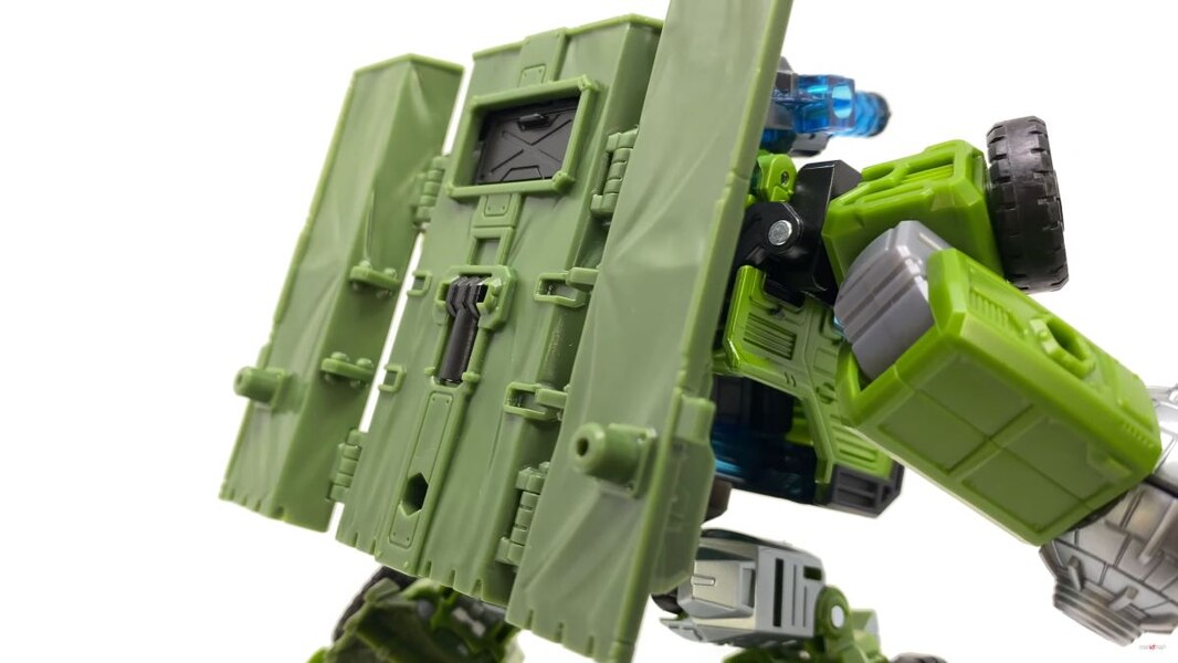 Transformers Legacy Bulkhead In Hand Image  (50 of 56)